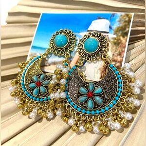- Retro Ethnic Style Drip Spike Earrings